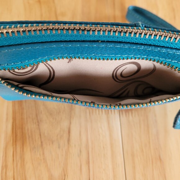 Montana West Clutch - Picture 4 of 7